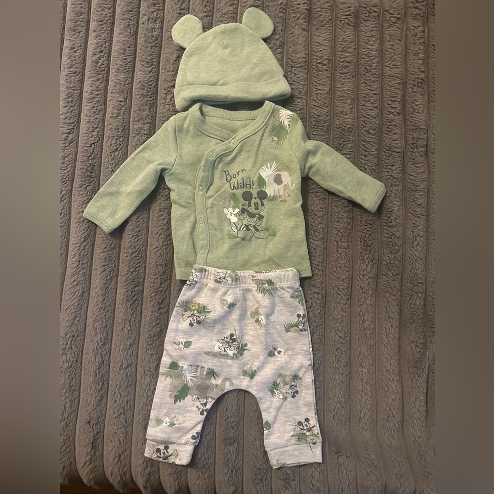 Disney Born Wild outfit